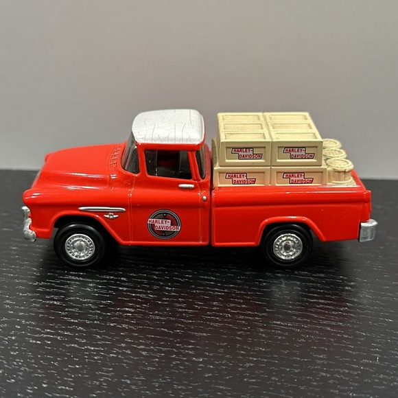Harley-Davidson Vintage Collectable Die Cast Model Truck in Display Tin - Picture 3 of 10